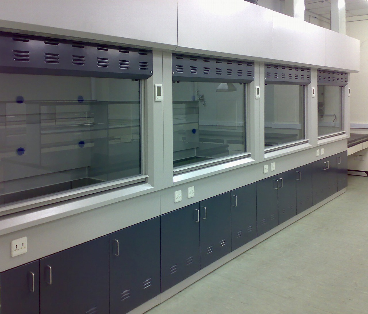 自補(bǔ)風(fēng)通風(fēng)柜——上海日華化學(xué)